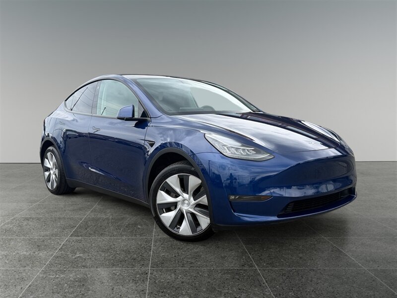 Used 2021 Tesla Model Y Long Range AWD/4WD image 8