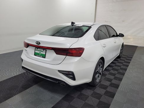 Used 2021 Kia Forte LXS FWD image 9