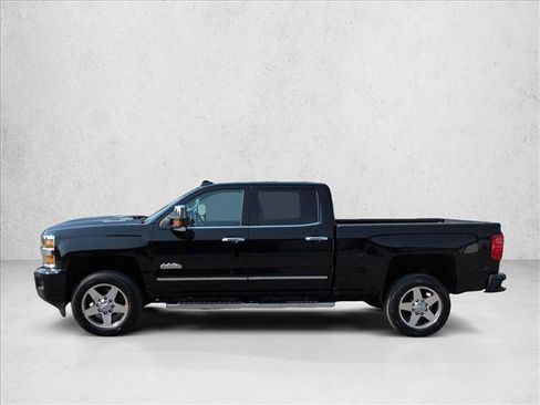 Used 2018 Chevrolet Silverado 2500 High Country AWD/4WD image 5