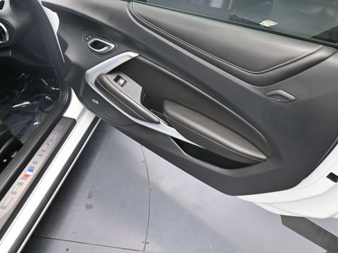 Used 2023 Chevrolet Camaro SS RWD image 19