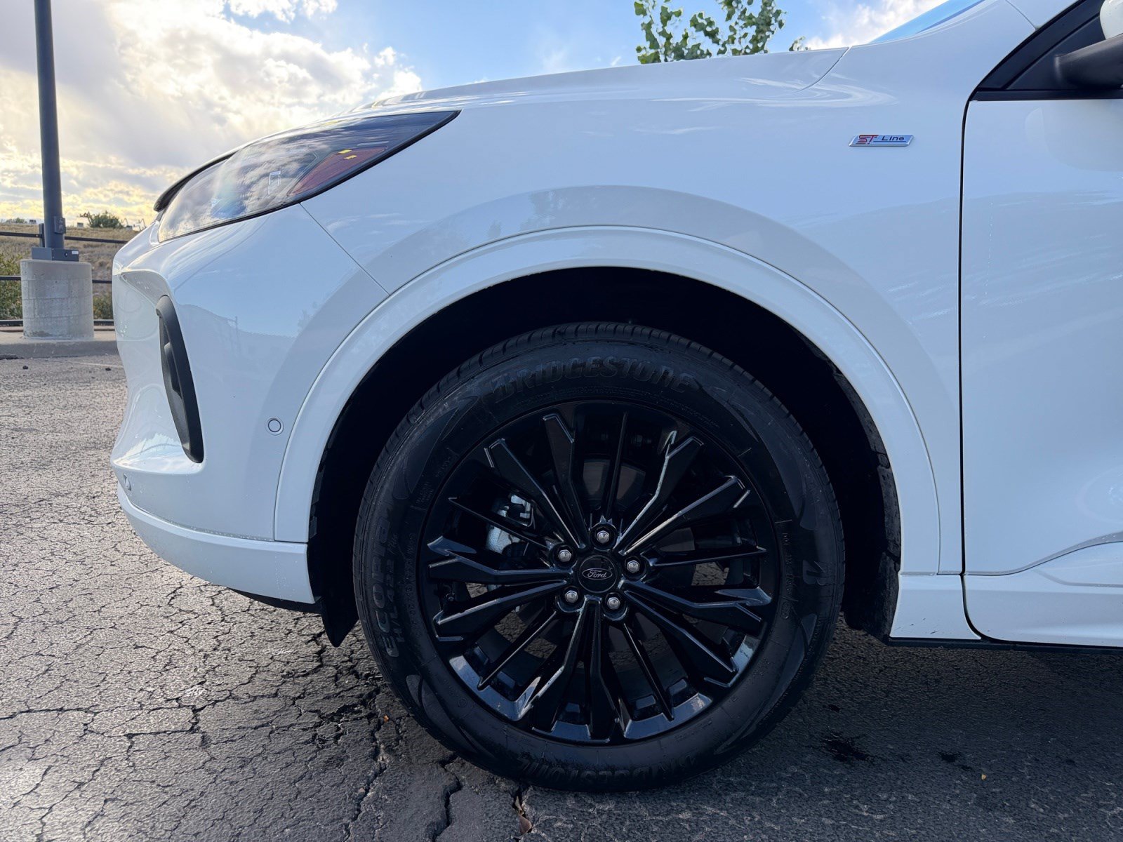 Used 2024 Ford Escape ST-Line Elite w/ Premium Technology Package AWD/4WD image 24