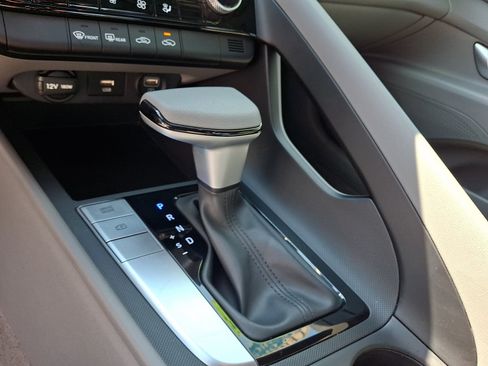 Certified 2023 Hyundai Elantra SEL FWD image 15