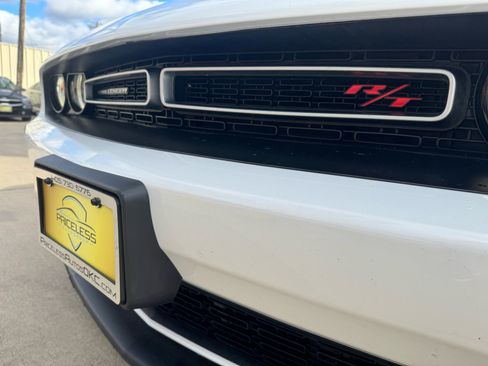 Used 2019 Dodge Challenger R/T image 10