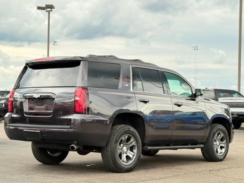 Used 2017 Chevrolet Tahoe LT w/ Luxury Package AWD/4WD image 38