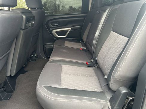 Certified 2021 Nissan Titan SV image 23