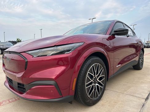 New 2025 Ford Mustang Mach-E Premium image 7