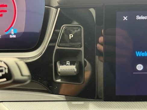 New 2025 Porsche Cayenne E-Hybrid image 21