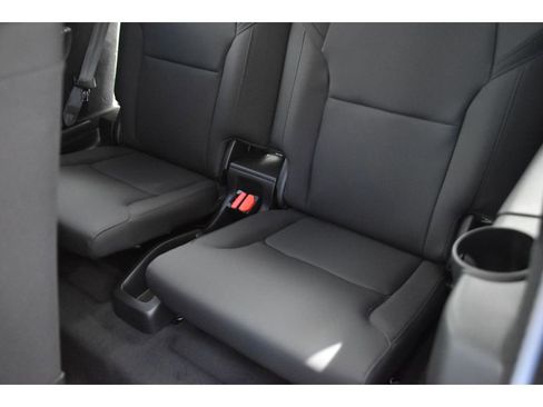 New 2026 Volvo XC90 B5 Core w/ Protection Package Premier AWD/4WD image 15