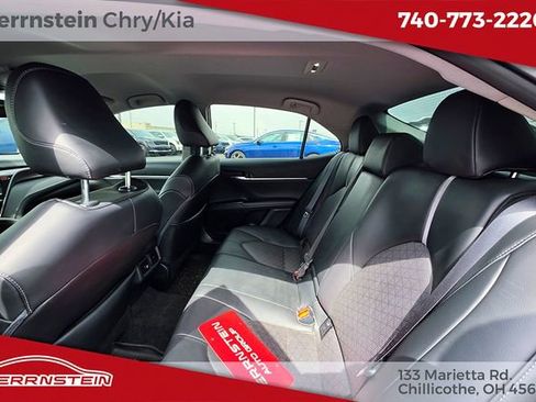 Used 2022 Toyota Camry XSE image 22