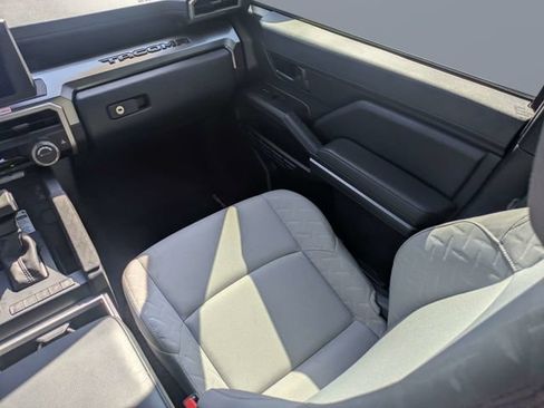 Used 2025 Toyota Tacoma SR5 RWD image 17