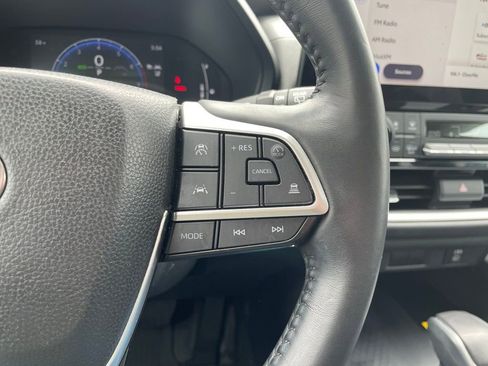 Used 2024 Toyota Grand Highlander XLE image 25