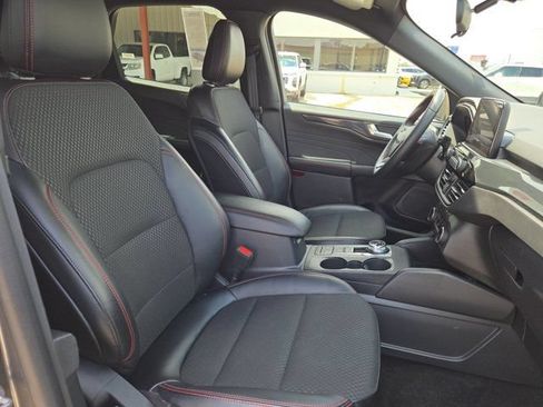 Used 2025 Ford Escape ST-Line AWD/4WD image 30