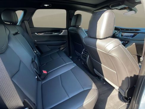 Certified 2023 Cadillac XT5 Premium Luxury AWD/4WD image 15