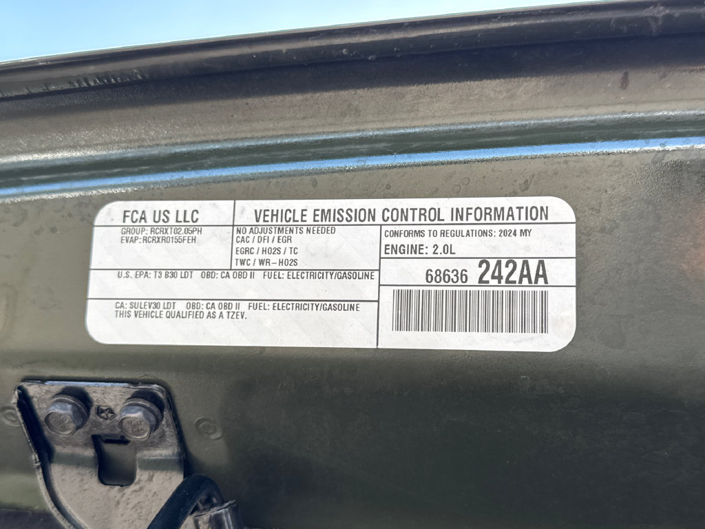 Certified 2024 Jeep Wrangler Unlimited w/ Convenience Group AWD/4WD image 12
