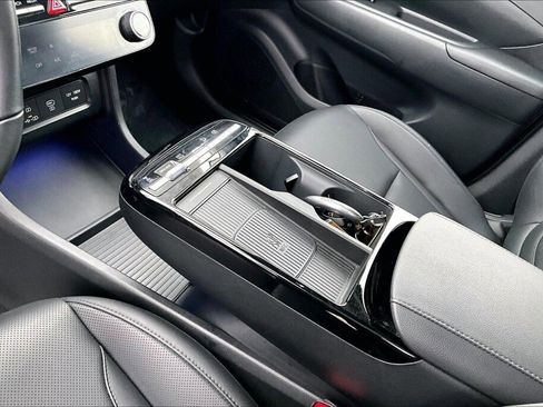 Certified 2025 Hyundai Tucson SEL image 10