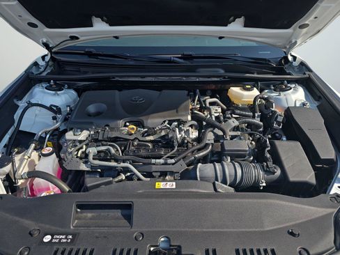 Used 2025 Toyota Camry SE FWD image 31