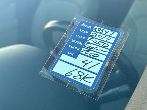 Used 2019 Ford Explorer Limited w/ Ford Safe & Smart Package image 27