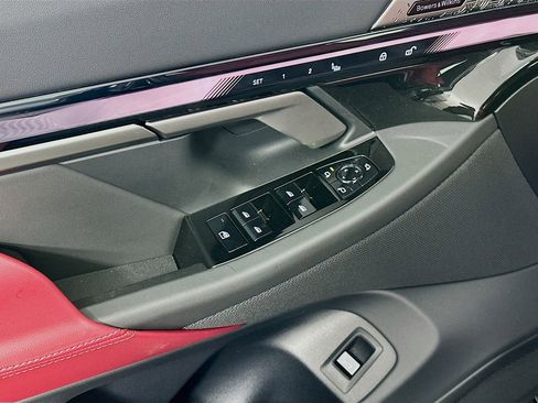 New 2026 BMW 530i xDrive w/ M Sport Package AWD/4WD image 20