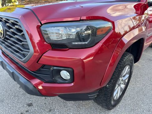 Used 2017 Toyota Tacoma SR5 w/ Tow Package image 14