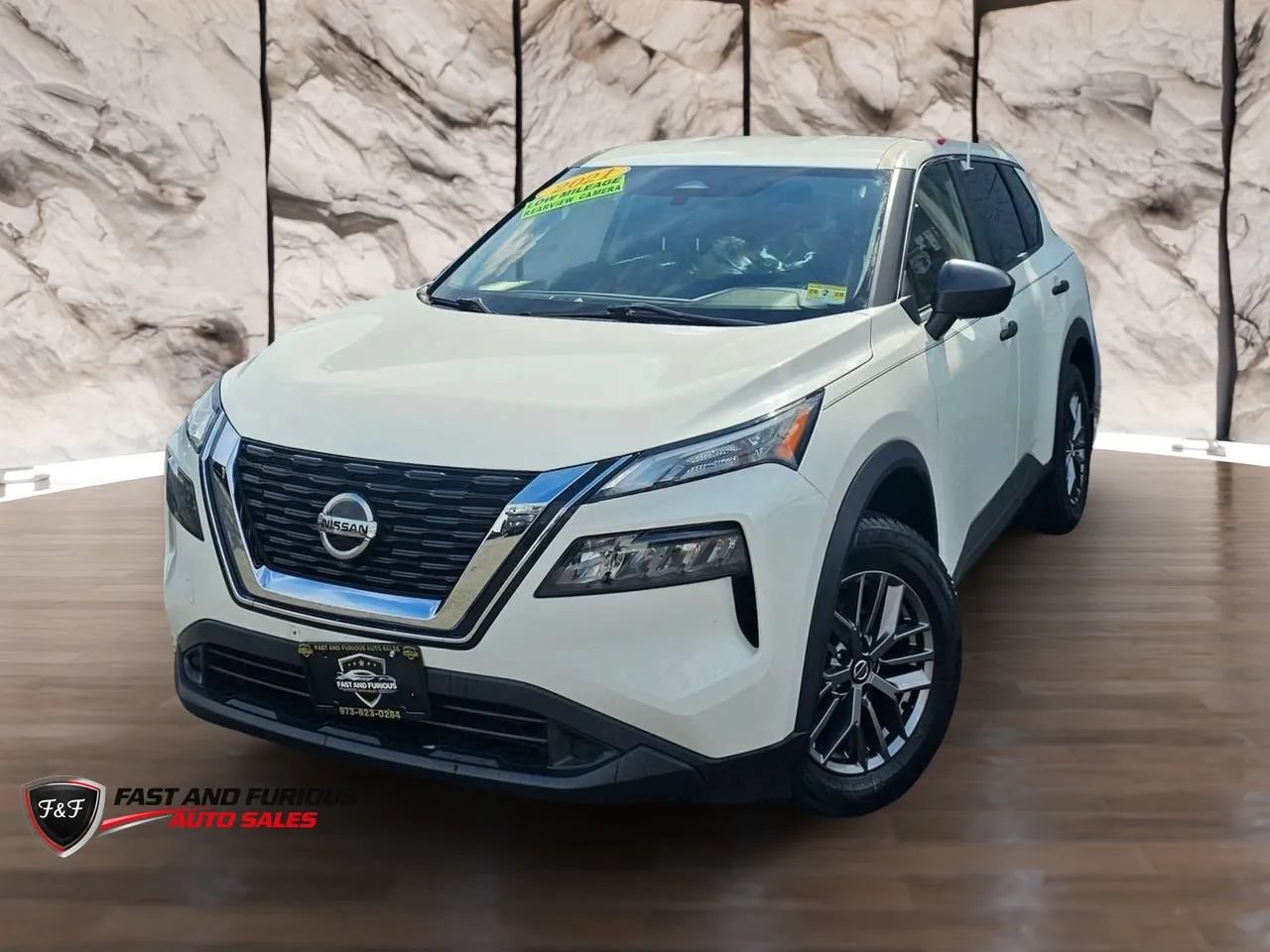 Used 2021 Nissan Rogue S AWD/4WD image 3