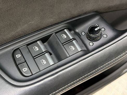 Used 2022 Audi SQ8 Prestige AWD/4WD image 15