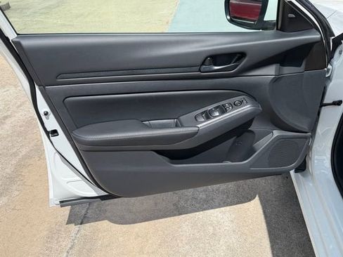 New 2026 Nissan Altima 2.5 SV FWD image 13