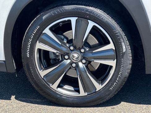 Used 2021 Lexus UX 200 w/ Accessory Package (Z1) FWD image 31
