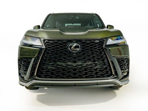 Used 2025 Lexus LX 700h F Sport AWD/4WD image 6