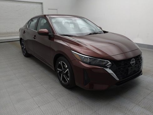 Used 2025 Nissan Sentra SV FWD image 13