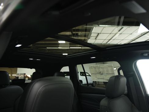 New 2026 Buick Enclave Preferred w/ Power Package image 17