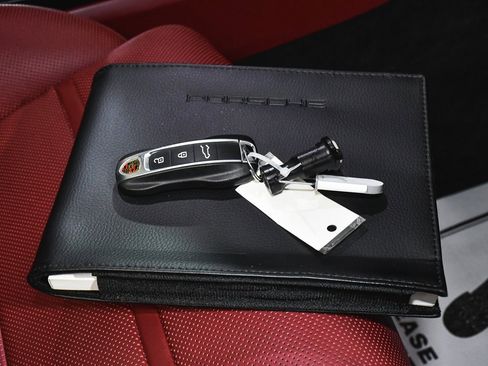 Used 2023 Porsche Cayenne Turbo S image 70