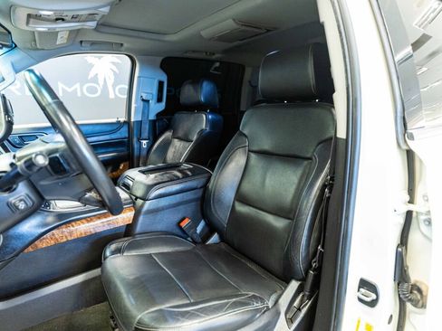 Used 2015 Chevrolet Suburban LTZ image 10
