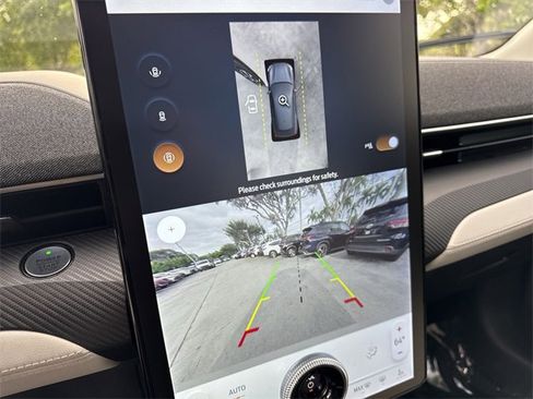 Used 2021 Ford Mustang Mach-E Premium image 17