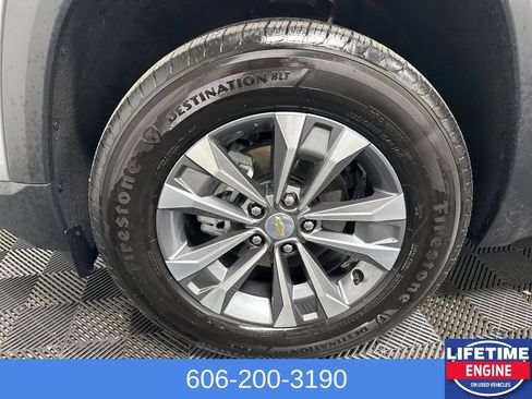 Used 2026 Chevrolet Equinox LT FWD image 9