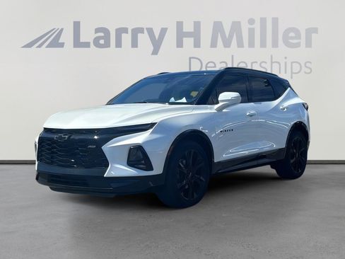 Used 2022 Chevrolet Blazer RS w/ Enhanced Convenience Package AWD/4WD image 2