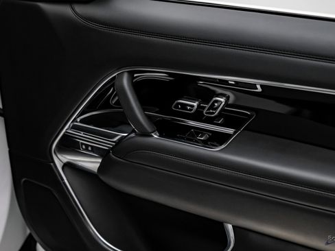 Used 2024 Land Rover Range Rover SE image 73