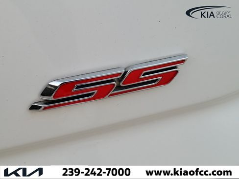 Used 2019 Chevrolet Camaro SS RWD image 9