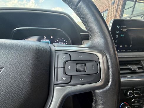Used 2022 Chevrolet Tahoe Z71 w/ Luxury Package AWD/4WD image 26