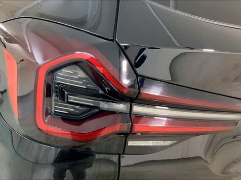 Certified 2023 BMW X3 xDrive30i w/ Convenience Package image 28