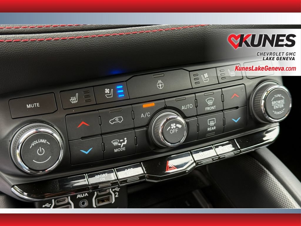 Used 2025 Dodge Durango R/T AWD/4WD image 27