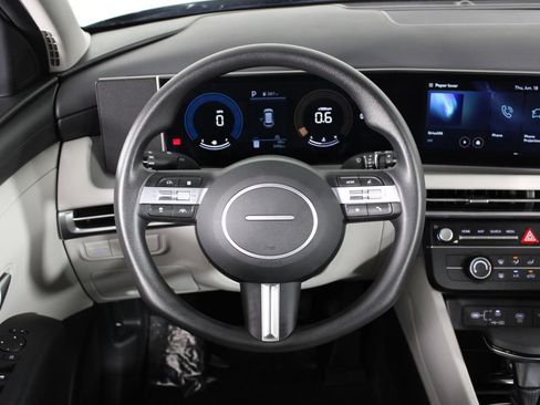 Certified 2026 Hyundai Tucson SE FWD image 10