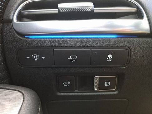 Used 2023 Hyundai Palisade Calligraphy image 20