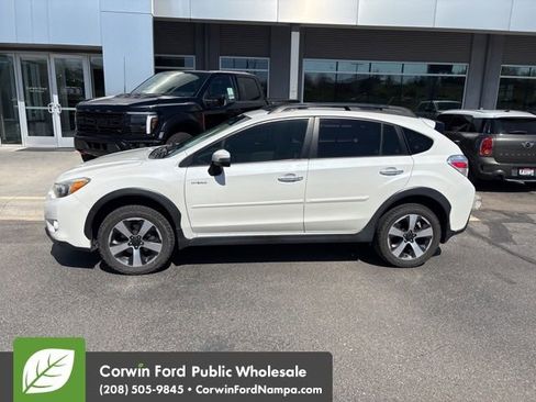 Used 2015 Subaru Crosstrek Touring image 2