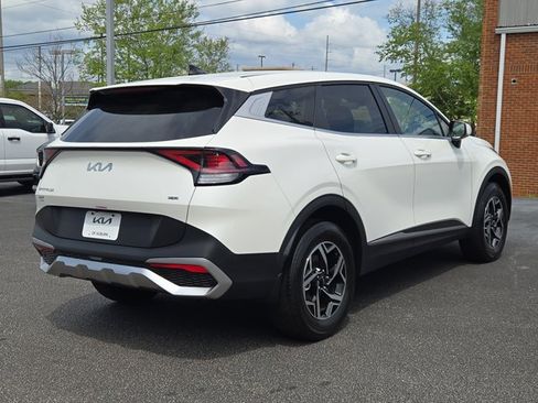 Certified 2025 Kia Sportage LX AWD/4WD image 12