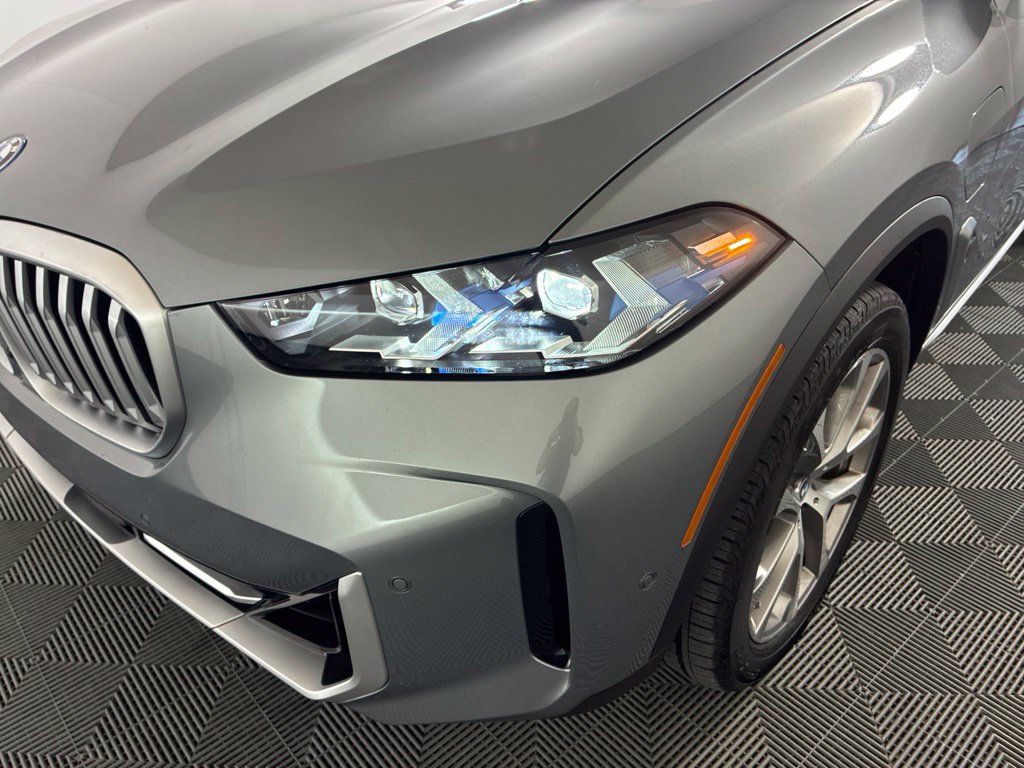 Certified 2025 BMW X5 xDrive50e AWD/4WD image 9
