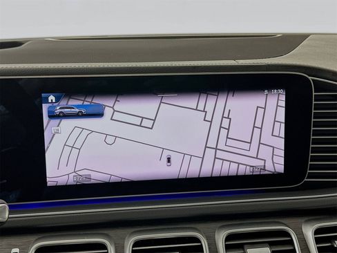 New 2026 Mercedes-Benz GLS 580 4MATIC image 14