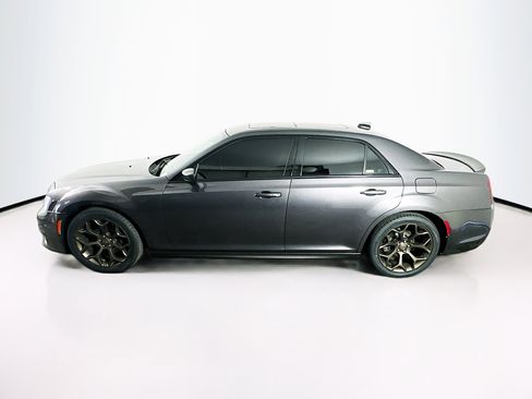Used 2017 Chrysler 300 S w/ S Model Appearance Package RWD image 4
