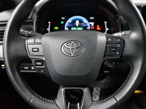 Certified 2025 Toyota Camry SE image 12