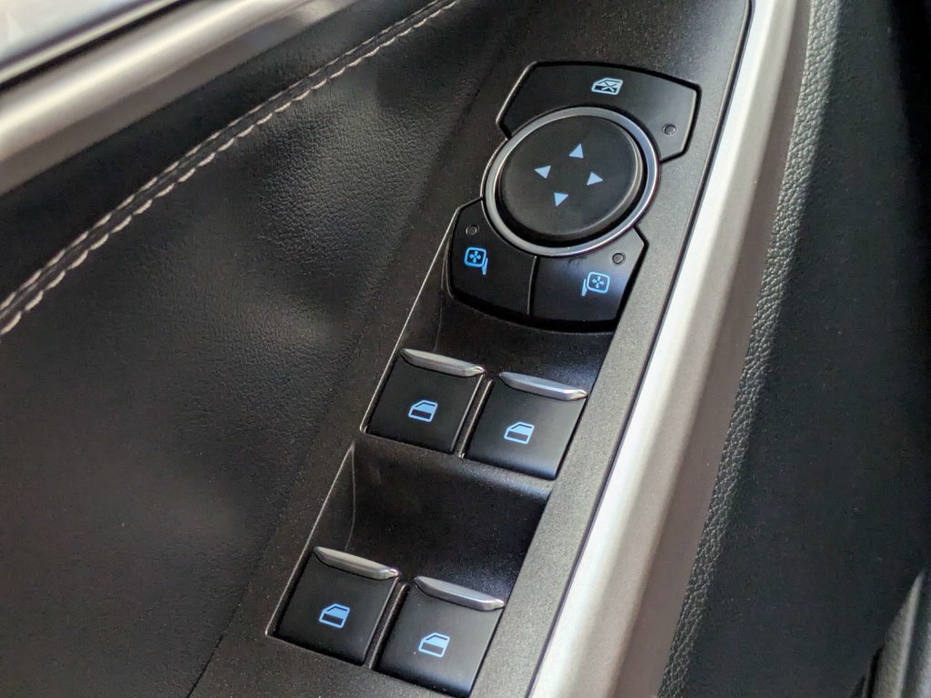 Used 2023 Ford Explorer XLT RWD image 25