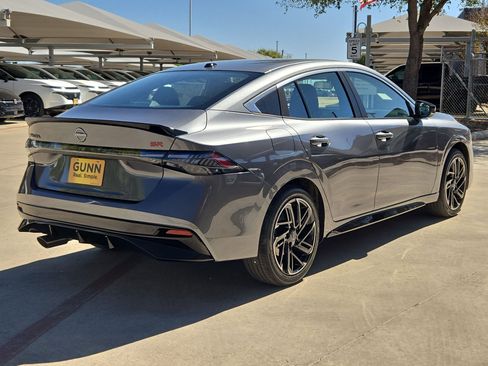 New 2026 Nissan Sentra SR FWD image 3